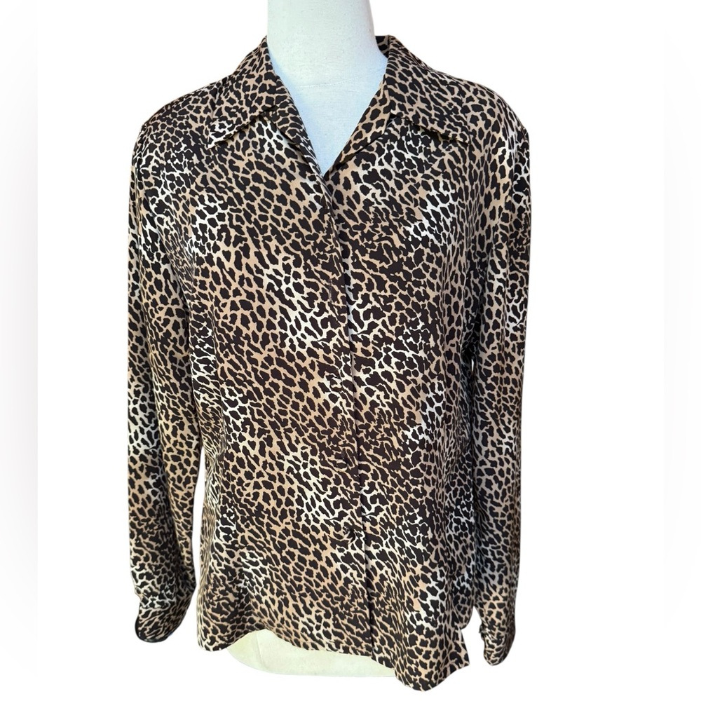 1980s Leopard Print Collared Poly Button Down‎ Bl… - image 1